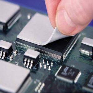 14.8W/<span class=keywords><strong>M</strong></span>. K 85X45X0.5Mm Bantalan Celah Silikon Termal Ekstrim untuk Kartu Grafis CPU GPU - Product Image 2