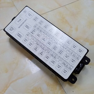 Boîte à fusibles pour excavatrices SK200-8 SK330-8 SK250-8 YN24E00036F2 YN24E00019F1 YN24E00016F2 YN73E01024P2 - Product Image 4