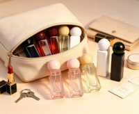 Botol Dispenser Parfum Kaca Portabel 50ml Grosir Massal yang Dapat Disesuaikan dengan Pompa Semprot untuk Wewangian Perjalanan