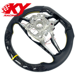 พวงมาลัยคาร์บอนไฟเบอร์ฟอร์จแบบสปอร์ตสั่งทำพิเศษ พร้อมไฟ LED สำหรับรถ Porsche 911 991 992 958 Macan Panamera 970 Cayenne - Product Image 3
