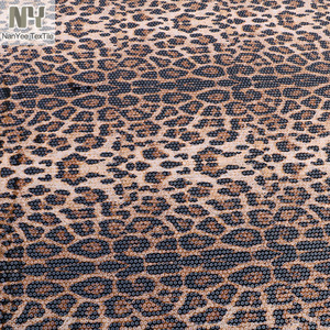 Tessuto Nanyee tessuto marrone Color caffè animale leopardato tessuto elasticizzato ricamato con paillettes trasparenti - Product Image 3