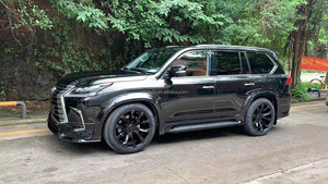 ชุดแต่งรอบคันรุ่น WALD สำหรับ Lexus LX570 ประกอบด้วย สเกิร์ตข้าง, สเกิร์ตหน้า, สเกิร์ตหลัง, คิ้วล้อใหญ่ - Product Image 6
