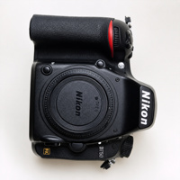 Appareil photo numérique reflex numérique professionnel d'occasion Nikon D750 avec batterie et chargeur de batterie