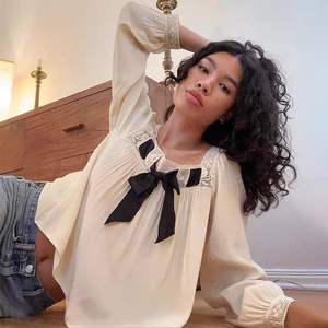 Blusa Vintage de Primavera para Mujer, Transpirable, con Cuello Cuadrado, Adorno de Lazo Negro, Manga Larga, Estilo Campesino, ODM - Product Image 2