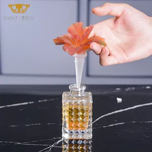 Crystal Art Glass Luxury Flower Shaped Square Perfume Bottle Wedding Giveaway Gift