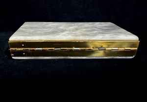 Elegante Bolso de Mano Tipo Clutch de Resina para Mujer con Diseño Único, Material Resistente y Patrones Coloridos - Product Image 5