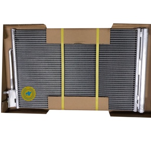 Condenseur de climatisation pour BUICK REGAL CHEVROLET Malibu 23225996 23299700 84005713 84139370 84139372 23422347 84005712 23299699 84308409 - Product Image 1