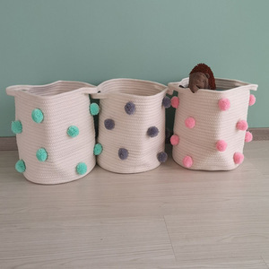 Paniers en corde de coton blanc pour rangement avec <span class=keywords><strong>pompon</strong></span> décoration salle de bains petits paniers tissés pour organiser <span class=keywords><strong>panier</strong></span> décoratif en tissu - Product Image 3