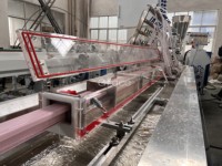 Machine à profilés PVC, machine à profilés UPVC pour cadre de porte, machine à fabriquer des profilés PVC WPC pour fenêtres et portes en PVC et leurs cadres