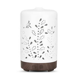 Diffuseur d'arômes en céramique 100 ml, humidificateur ultrasonique pour usage domestique avec base en bois - Product Image 1
