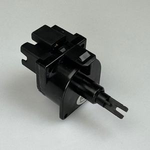 สวิตช์คอมบิเนชั่น YF 8621 สำหรับ Isuzu D-Max Nissan อะไหล่เปลี่ยนควบคุมปริมาณลม - Product Image 1