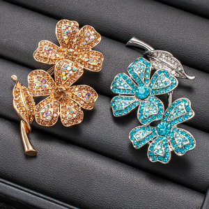 Broche de Flor con Diamantes, Broche de Pintura al Óleo con Incrustaciones de Diamantes - Product Image 2