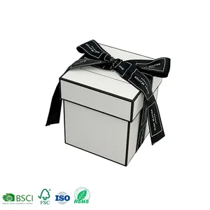 Botella de perfume que empaqueta la caja personalizada del logotipo para la caja de regalo del perfume con el cosmético magnético de la tapa