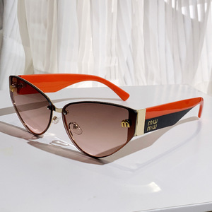 แว่นกันแดดเอ็มดับเบิลยูแคทอายผู้หญิง UV400 กรอบพีซีสีทองสไตล์อินเทรนด์ - Product Image 1