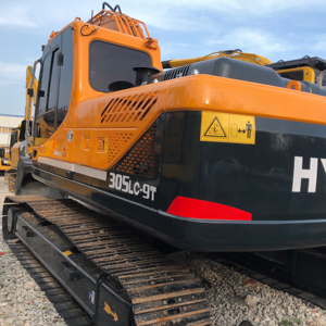 Pelle sur chenilles originale Hyundai 305LC-9T d'occasion 30 tonnes Engins de terrassement Bonne performance Roulement de moteur à bas prix - Product Image 1