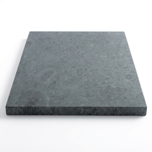 Carreaux de piscine en pierre de basalte vert foncé de Bali – Qualité supérieure, durables, écologiques, design moderne, finition martelée, polie - Product Image 1