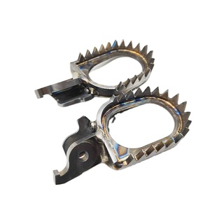 Repose-pieds en titane CNC pour moto Surron - Product Image 5