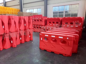 Nuovo Design di Barriere Stradali in Plastica Rotostampata Riempibili con Acqua - Product Image 4
