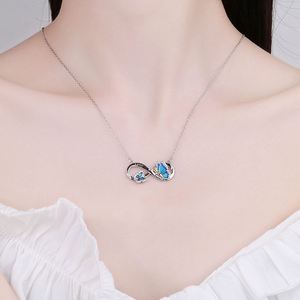 Collar con Colgante de Mariposa Azul Infinita, Exquisito Collar con Colgante de Mariposa Tallada, Collar de Moda con Mariposa que Simboliza el Amor Eterno - Product Image 5