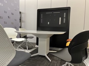 Mobilier de bureau multimédia de luxe personnalisé poste de travail en forme de U bureau de négociation bureau de réunion officiel <span class=keywords><strong>Table</strong></span> de salle de conférence - Product Image 2