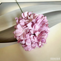 Lukisan Minyak Bunga Hydrangea Sutra Imitasi Tanpa Daun Bunga Buatan Berkualitas Tinggi Pernikahan Natal Halloween Hari Valentine Dapat Disesuaikan