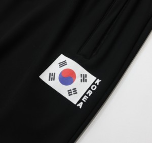 Shorts de sport ROKA pour hommes, style coréen, en satin, taille élastique, fonctionnels, rafraîchissants, extensibles, respirants, séchage rapide, pour la course à pied et la remise en forme - Product Image 1