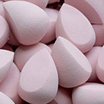 Spugna di Bellezza Ultra Morbida Rosa Chiaro Pinkz, Blender per Fondotinta Personalizzato Senza Lattice, Riduzione del Gonfiore, Piumino Cosmetico - Product Image 3