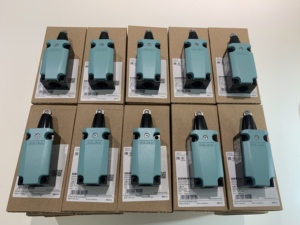 สวิตช์ตำแหน่ง Siemens 3SE5112-0CD02 ของแท้รุ่นใหม่ 3SE5 112-0CD02 สวิตช์จำกัดตำแหน่งแบบโลหะ ลูกกลิ้งแบบลูกสูบ ซีรีส์ SIRIUS - Product Image 4