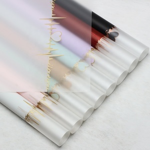Papier d'emballage floral imperméable en gros, 20 feuilles, papier kraft vierge, <span class=keywords><strong>film</strong></span> transparent effet cœur pour fleuristes et boutiques de fleurs - Product Image 3
