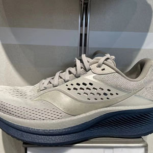 Zapatos para Caminar Personalizados de Nueva Tendencia Primavera 2026 para Comercio - Zapatos de Exterior con Suela Gruesa Antivibración - Product Image 1