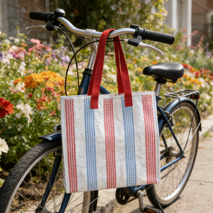 Sacs fourre-tout pliables en résine PLA de haute qualité, durables et réutilisables, avec fermeture auto-agrippante et couleurs personnalisées - Product Image 3