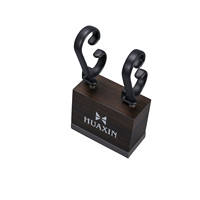 Présentoir de Luxe pour Montres HUAXIN, 16, 20, 25, 30 Emplacements, en MDF+PU Laqué Mat, avec Coussinets en C et Logo Personnalisé, Disponible à la Vente