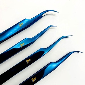 Pinzas de pestañas de precisión puntiagudas azules de Plasma profesionales Extensión de pestañas de acero inoxidable japonés con logotipo personalizado de alta calidad - Product Image 1