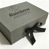 Boîtes cadeaux pliables rigides en carton gris de luxe avec logo personnalisé, fermeture magnétique