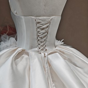Vestidos de Novia Clásicos de Lujo, Elegantes Vestidos de Satén con Cola de Capilla, Apliques Florales 3D, Tallas Grandes, para Madres de Novia, Venta <span class=keywords><strong>al</strong></span> Por Mayor - Product Image 5