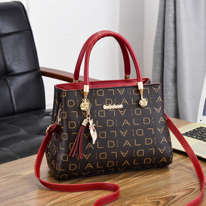 Newest Heart Wholesale Long Strip Luxury Ladies Handbag Large Capacity Designer Sling Tote <b>Bags</b> for Women - Product Image 6