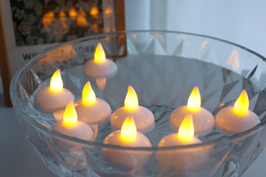 Fournisseur de bougies électriques sans flamme en gros, bougies flottantes LED <span class=keywords><strong>pour</strong></span> la décoration de la maison, les mariages, les fêtes, Halloween, Ramadan - Product Image 3