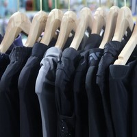 Celana Seksi Wanita Bekas Pakai untuk Musim Semi dan Musim Panas Paket Pakaian Bekas