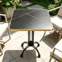 Plateau de table moderne en stratifié HPL noir Laurent 70x70cm, surface de table carrée imperméable pour l'extérieur, adapté aux hôtels, restaurants, cafés