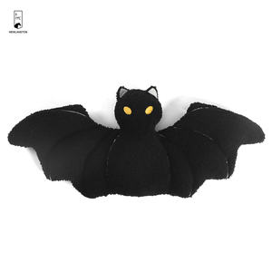 Halloween Festival Broderie Chauve-Souris Noire Coussin Oreiller En Peluche Dessin Animé Jouet Décor À La Maison Oreillers - Product Image 1