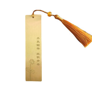 Marcapáginas de metal ecológico personalizado con patrón de dibujos animados y borlas - Product Image 3