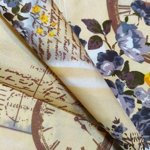 Tela cepillada epistolar floral retro de base beige. Ventas directas del fabricante. Transpirable y resistente al desgaste - Product Image 2