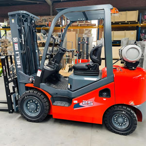 ราคาดีที่สุด รถยกดีเซล HELI 2.5 ตัน มือสองแท้ ปี 2022 รุ่น 4WD รับประกัน 1 ปี - Product Image 2