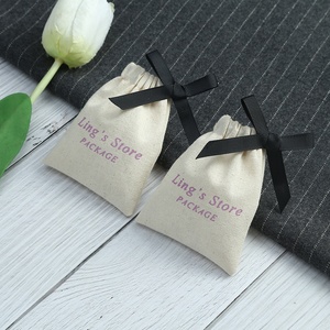 Sac à cordon en toile de coton biologique écologique 8x10 cm, pochette en mousseline pour bijoux, avec logo personnalisé imprimé – Grande Vente - Product Image 4