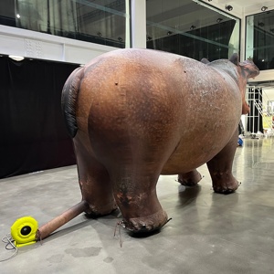 Réplique personnalisée géante gonflable d'un hippopotame de dessin animé pour une utilisation publicitaire, imperméable et durable - Product Image 3