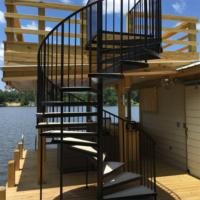Escalier en colimaçon extérieur en acier pour évacuation en cas d'incendie et accès extérieur