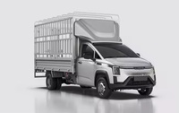 Camion utilitaire Wuling G210P à plateau à cales, fourgon électrique EEC, 53,58 kWh, véhicule utilitaire électrique à énergie nouvelle, clôture de chargement, conduite à gauche, vente chaude