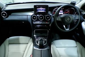 SUPER PERFORMANCE Voitures d'<span class=keywords><strong>occasion</strong></span> propres 2015 <span class=keywords><strong>Mercedes</strong></span>-Benz <span class=keywords><strong>Classe</strong></span> <span class=keywords><strong>C</strong></span> Berline Essence Prêtes à être expédiées dans le monde entier - Product Image 6