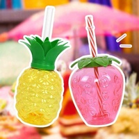 Gobelet de fête à la fraise 500 ml en plastique pour jus, lait, thé – Mignon, transparent, lumineux avec paille