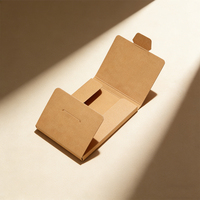 Boîte à enveloppes plates en papier kraft réutilisable et écologique personnalisée avec finition mate UV sélective, logo bronzé, petite boîte cadeau avec embase
